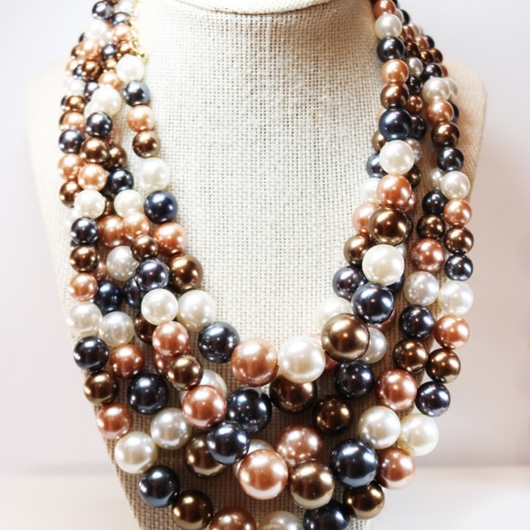 NEW! KENNETH JAY LANE 5-Strand Pearl Necklace - Picture 3 of 16
